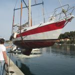 Kranen - Werft in Milna