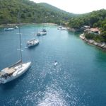 Ankern in einer Bucht auf Solta